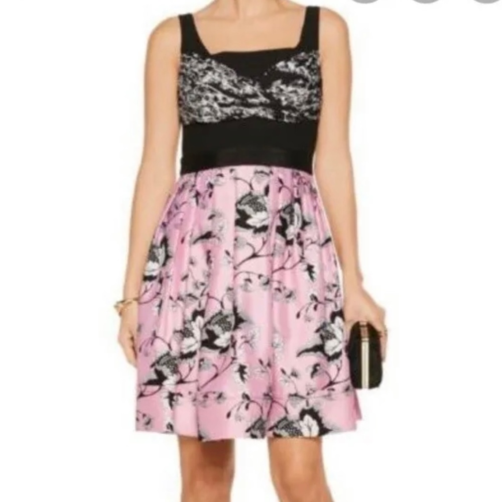 DIANE von FURSTENBERG DVF  Sita Dress size 2 Wool Silk Pink Black Pleated